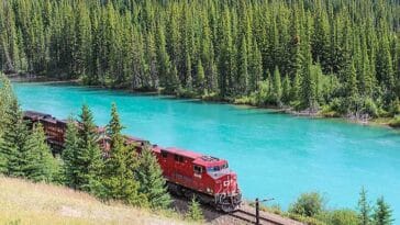 Kanada Kolej Transkanadyjska ciekawostki historia