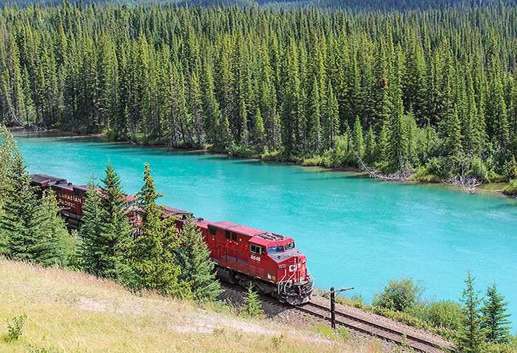 Kanada Kolej Transkanadyjska ciekawostki historia