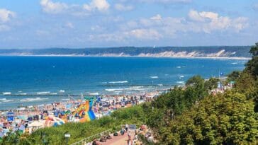 morze plaża rodzinne wakacje nad morzem wczasy lato