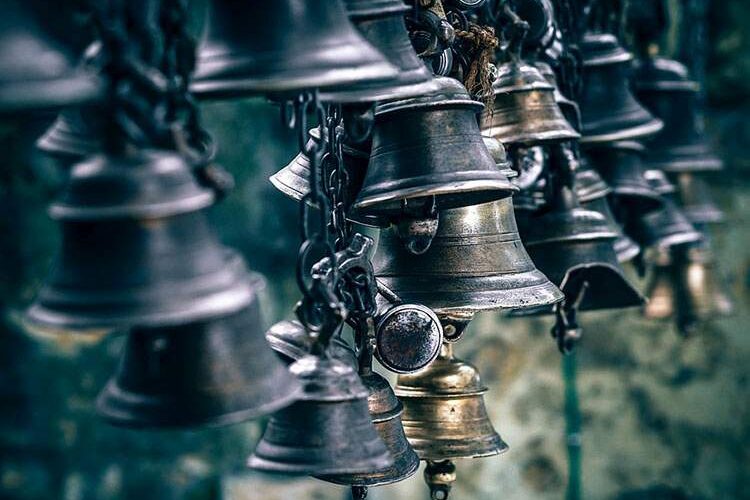 Dzwoń, dzwoneczku… Ciekawostki o dzwonkach i dzwonach
