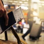 karta pokładowa lotnisko przelot samolotem