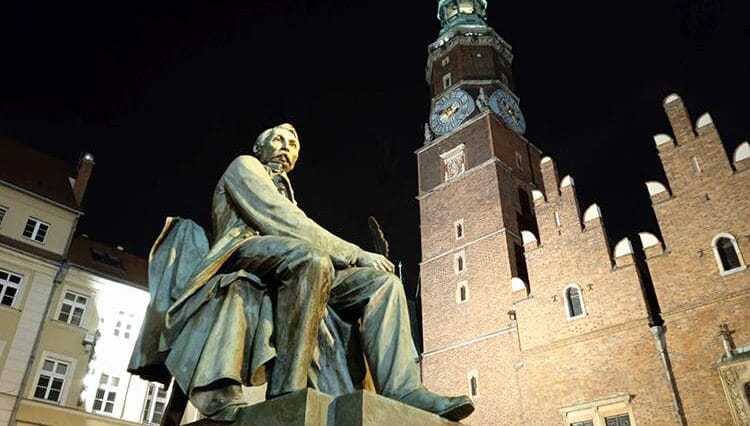 pomniki we Wrocławiu Aleksander Fredro rynek Wrocław