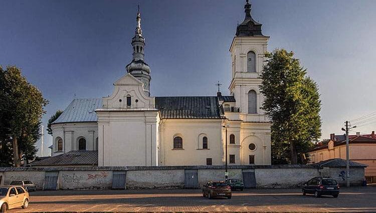 Włoszczowa ciekawostki Kościół Wniebowzięcia NMP