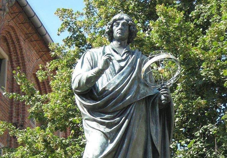 Mikołaj Kopernik pomnik Toruń