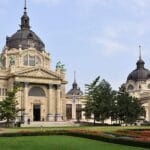 Budapeszt baseny łaźnie termalne w Budapeszcie