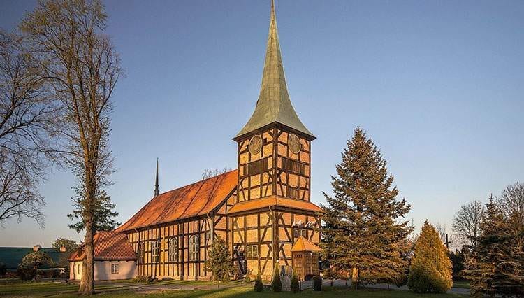 Stegna atrakcje Stegny kościół