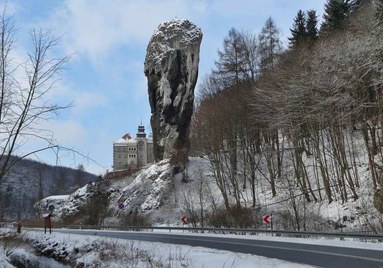 zima śnieg Maczuga Herkulesa ciekawostki Sołuszowa woj. małopolskie